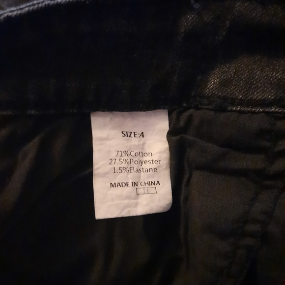 Women's Black Distressed Cropped Jeans Size 4 - Picture 5 of 5